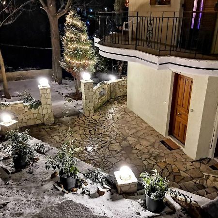 Keramidaki Mini Suites 4 Kalavryta Esterno foto
